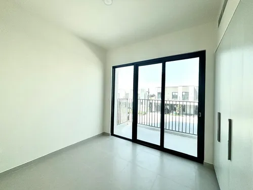 3 Bedrooms Townhouse in Greenviews 2