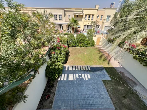 3 Bedrooms Townhouse in Springs 9
