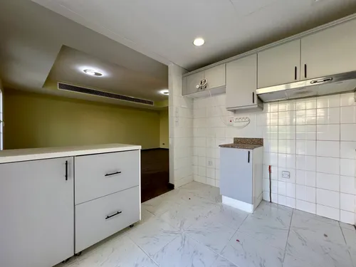 3 Bedrooms Townhouse in Springs 9