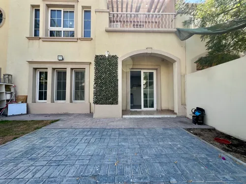 3 Bedrooms Townhouse in Springs 9