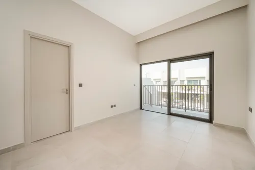 3 Bedrooms Townhouse in MAG Eye