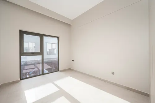 3 Bedrooms Townhouse in MAG Eye
