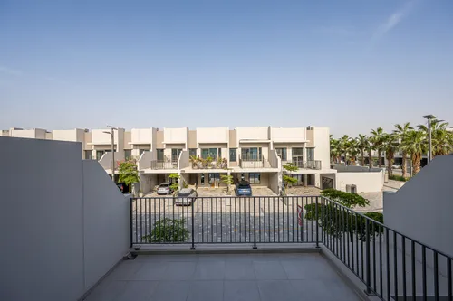 3 Bedrooms Townhouse in MAG Eye