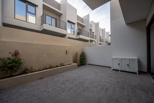 3 Bedrooms Townhouse in MAG Eye