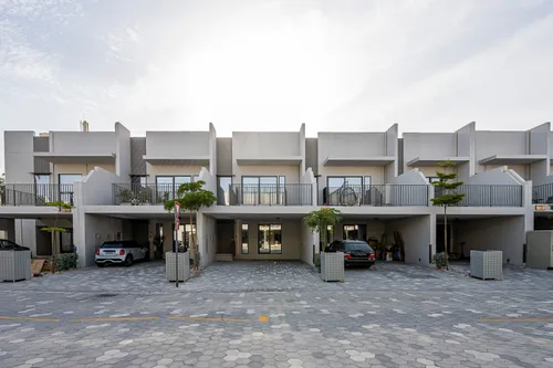 3 Bedrooms Townhouse in MAG Eye