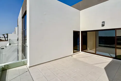 4 Bedrooms Townhouse in Elie Saab VIE Townhouses