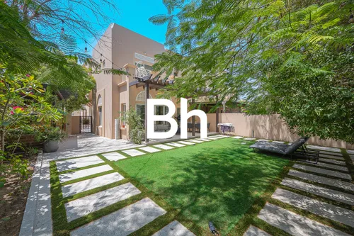 Secluded Park View | Upgraded 3E | Vacant