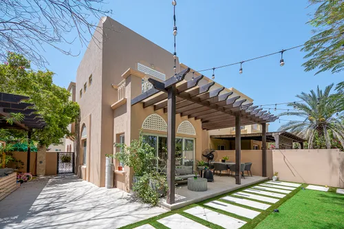 3 Bedrooms Townhouse in Springs 2