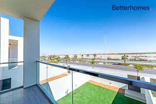 2 Bedrooms Townhouse in The Cedars