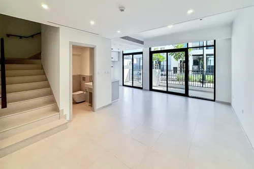 Close To Entrance | Backing Park | Quiet 3 Bed