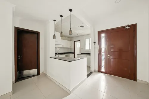 4 Bedrooms Townhouse in Artistic Villas