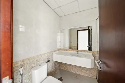 4 Bedrooms Townhouse in Artistic Villas