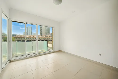 4 Bedrooms Townhouse in Artistic Villas