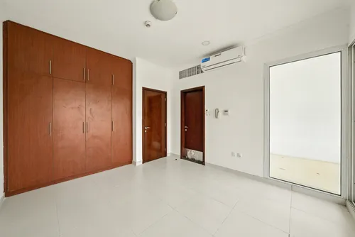 4 Bedrooms Townhouse in Artistic Villas