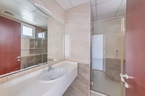 4 Bedrooms Townhouse in Artistic Villas