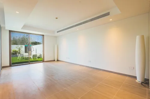 2 Bedrooms Townhouse in The Cedars