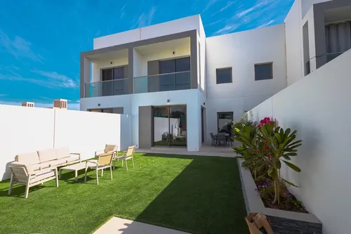 2 Bedrooms Townhouse in The Cedars