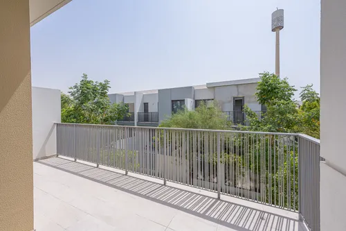 4 Bedrooms Townhouse in Elan