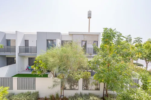 4 Bedrooms Townhouse in Elan