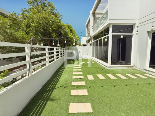 4 Bedrooms Townhouse in Arabella Townhouses 2