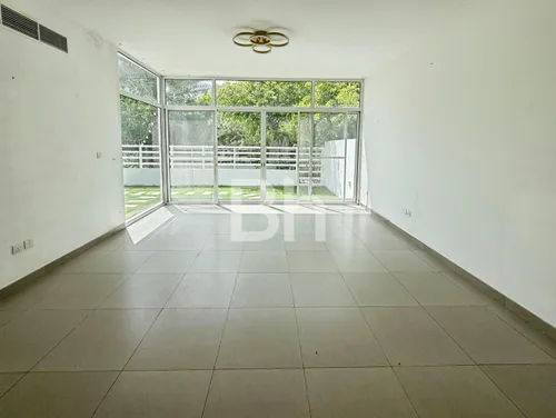 4 Bedrooms Townhouse in Arabella Townhouses 2
