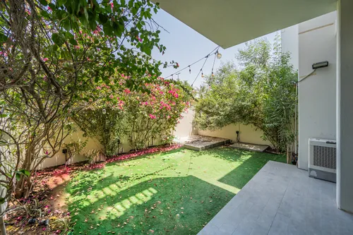3 Bedrooms Townhouse in Arabella Townhouses 1