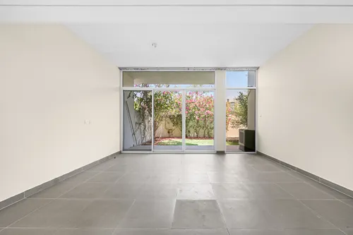 3 Bedrooms Townhouse in Arabella Townhouses 1