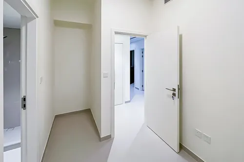 4 Bedrooms Townhouse in Greenviews 2