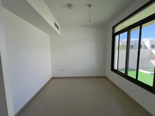 4 Bedrooms Townhouse in Noor Townhouses