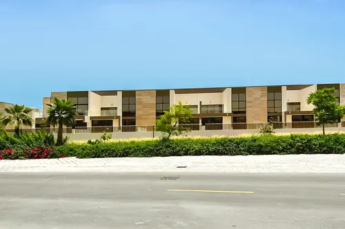 4 Bedrooms Townhouse in Senses at the Fields