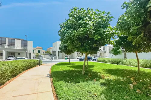 4 Bedrooms Townhouse in Senses at the Fields