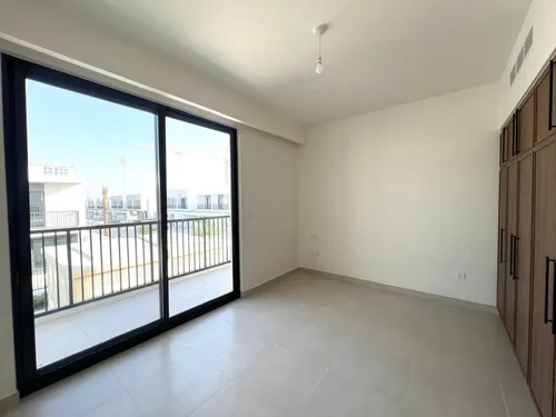 4 Bedrooms Townhouse in Maha Townhouses
