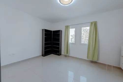 3 Bedrooms Townhouse in Desert Style