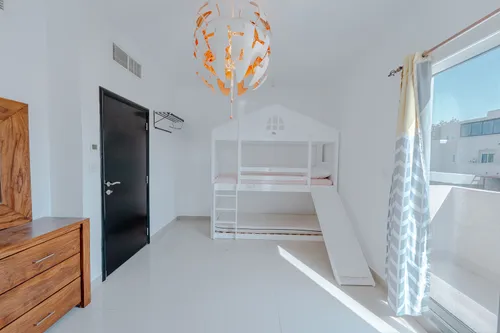 3 Bedrooms Townhouse in Desert Style