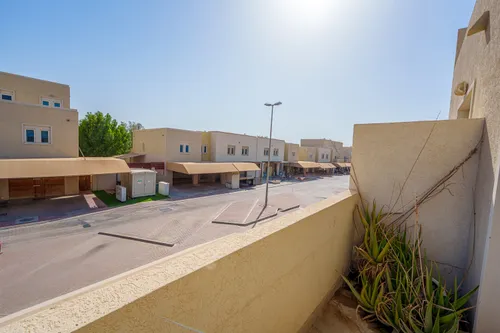 3 Bedrooms Townhouse in Desert Style