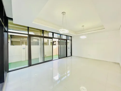 3 Bedrooms Townhouse in Trinity