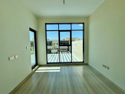 4 Bedrooms Townhouse in Trinity