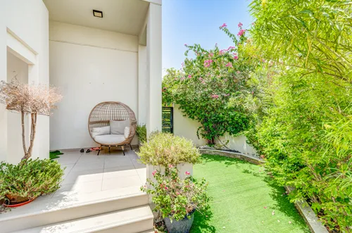 4 Bedrooms Townhouse in Noor Townhouses