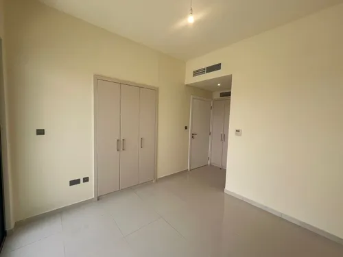 3 Bedrooms Townhouse in Zinnia