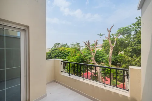 3 Bedrooms Townhouse in Al Reem 3