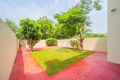 3 Bedrooms Townhouse in Al Reem 3