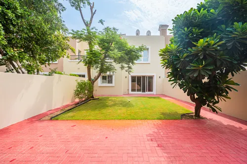 3 Bedrooms Townhouse in Al Reem 3