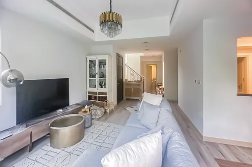 3 Bedrooms Townhouse in Mira 1