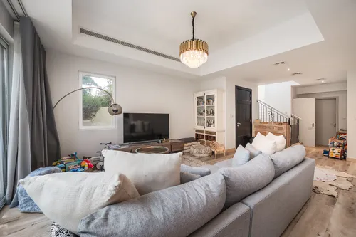 3 Bedrooms Townhouse in Mira 1