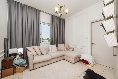 3 Bedrooms Townhouse in Mira 1