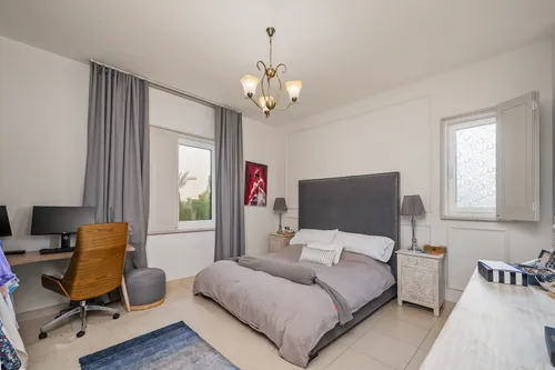 3 Bedrooms Townhouse in Mira 1