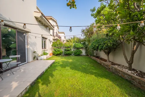 3 Bedrooms Townhouse in Mira 1