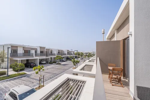 3 Bedrooms Townhouse in Elan