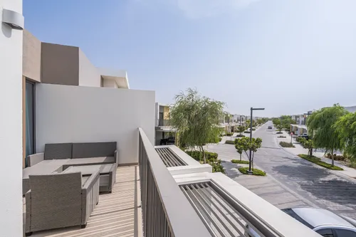 3 Bedrooms Townhouse in Elan