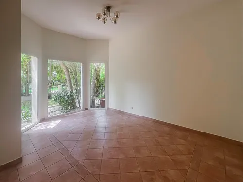 3 Bedrooms Villa in Green Community East